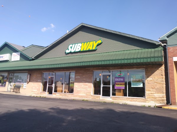 SUBWAY exterior