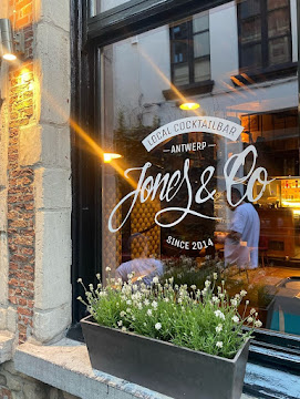 Jones & Co🍸 fotoğraf 1