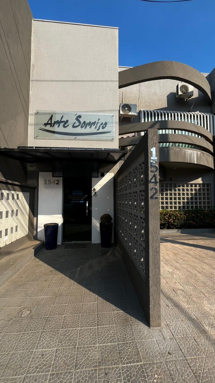 Dra. Caroline Resem - Cirurgiã-dentista Mestre em Ortodontia - foto 3