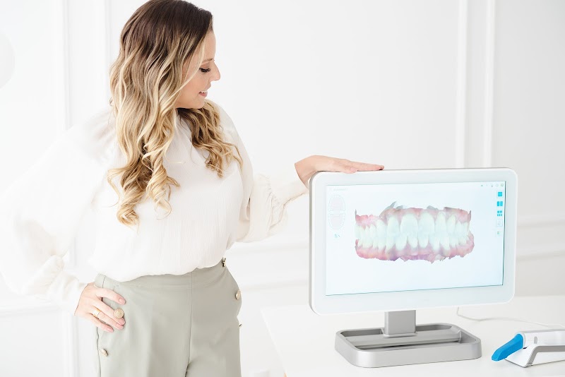 Dentistas no Centro do Rio de Janeiro - Clínica Odonto Central - Clinica geral, Odontopediatria e Ortodontia