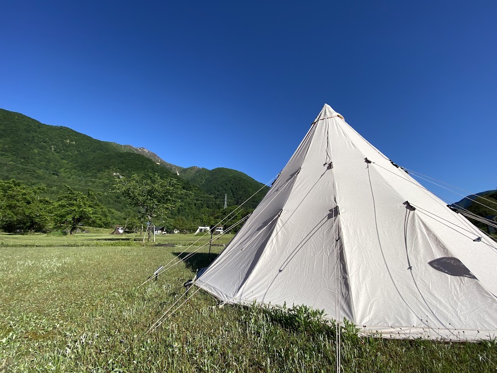 さくら街道白川郷 ひらせ温泉キャンプサイト