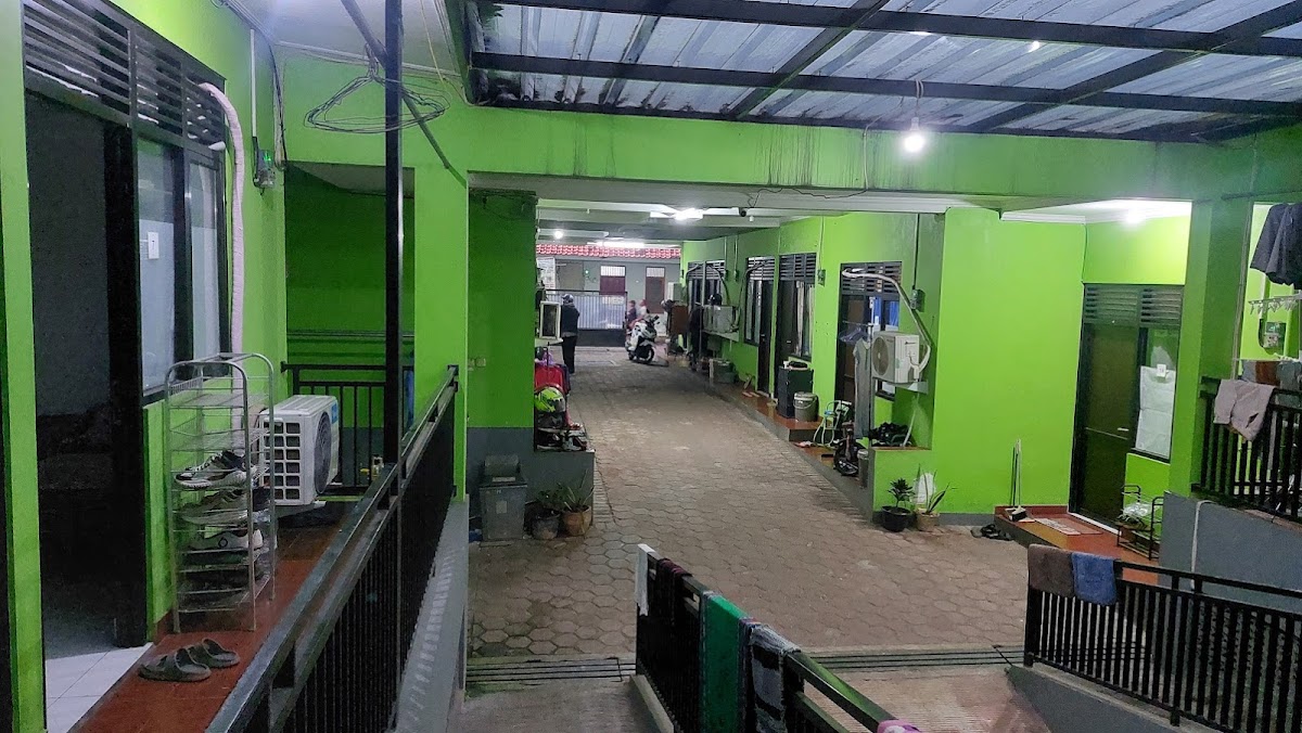 Kontrakan PIM 3 Ana