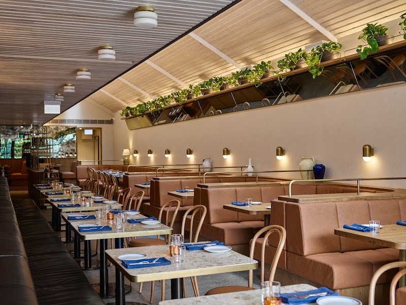 Loulou Bistro, Boulangerie & Traiteur photo 1