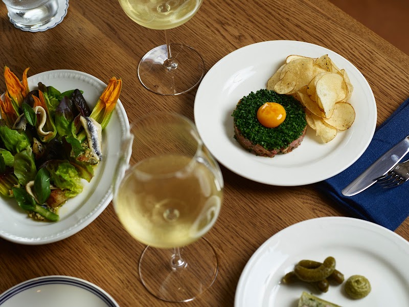 Loulou Bistro, Boulangerie & Traiteur photo 2