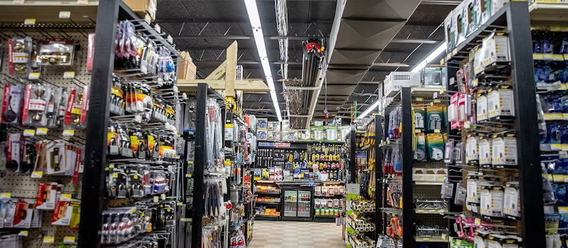 Martin Hardware photo