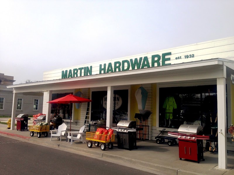 Martin Hardware photo
