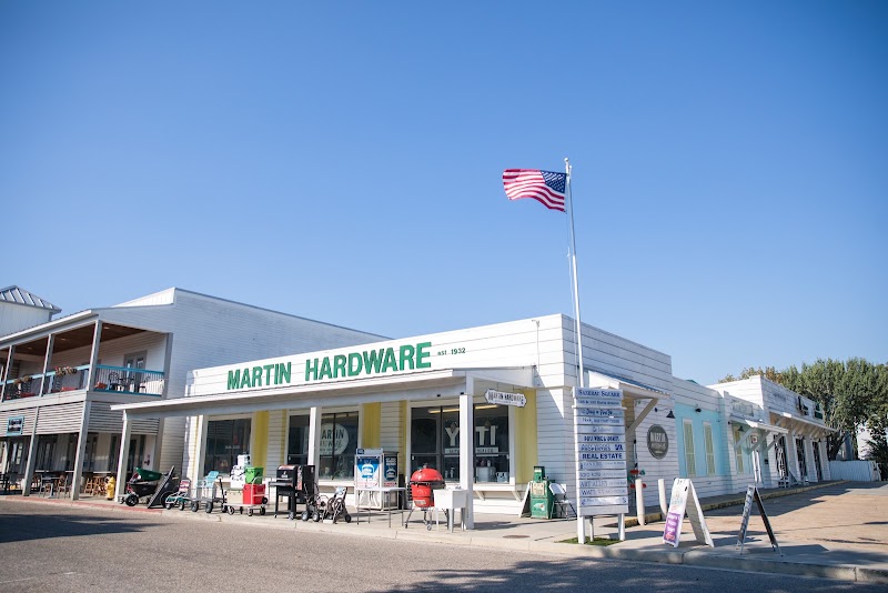 Martin Hardware photo