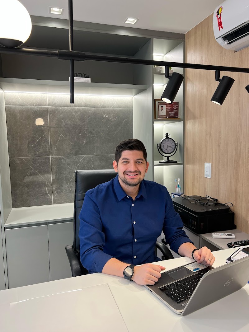 Dr. Igor Eleutério - foto 1