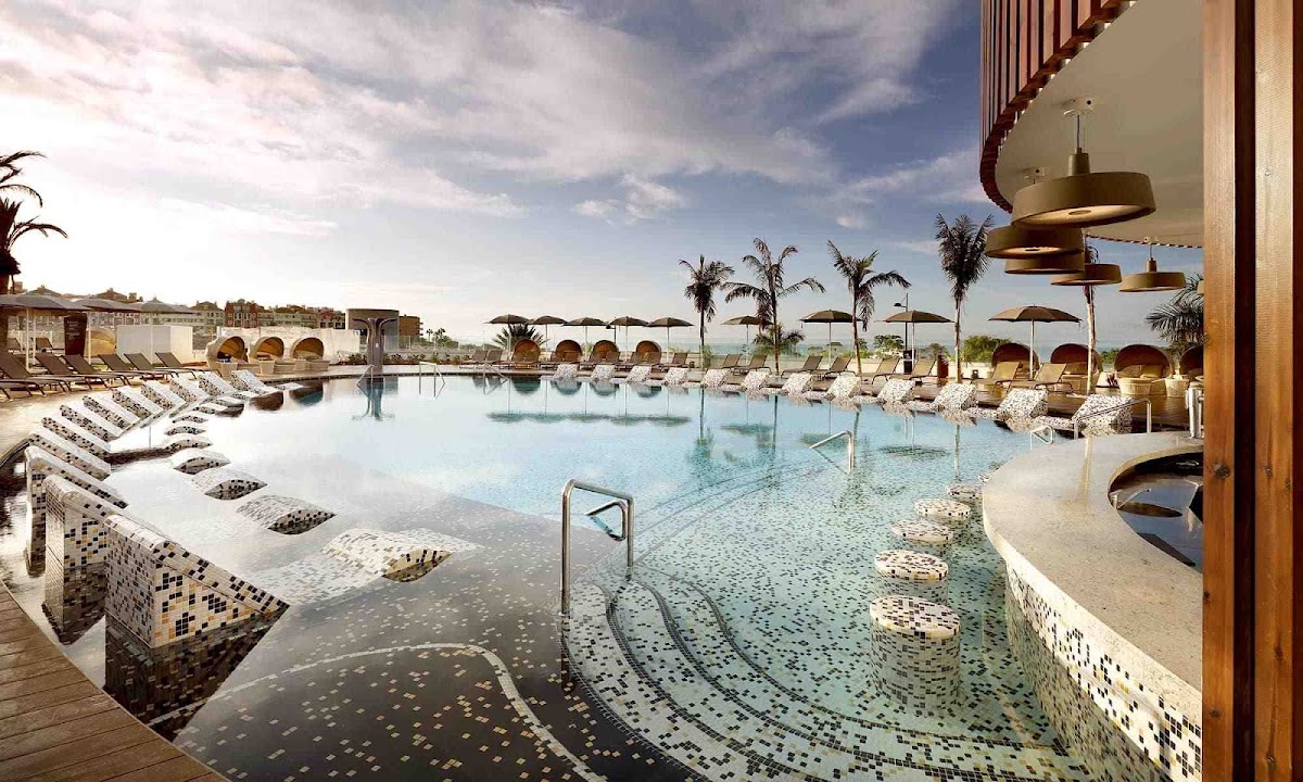 Hard Rock Hotel Tenerife, dog-friendly hotel, photo 2