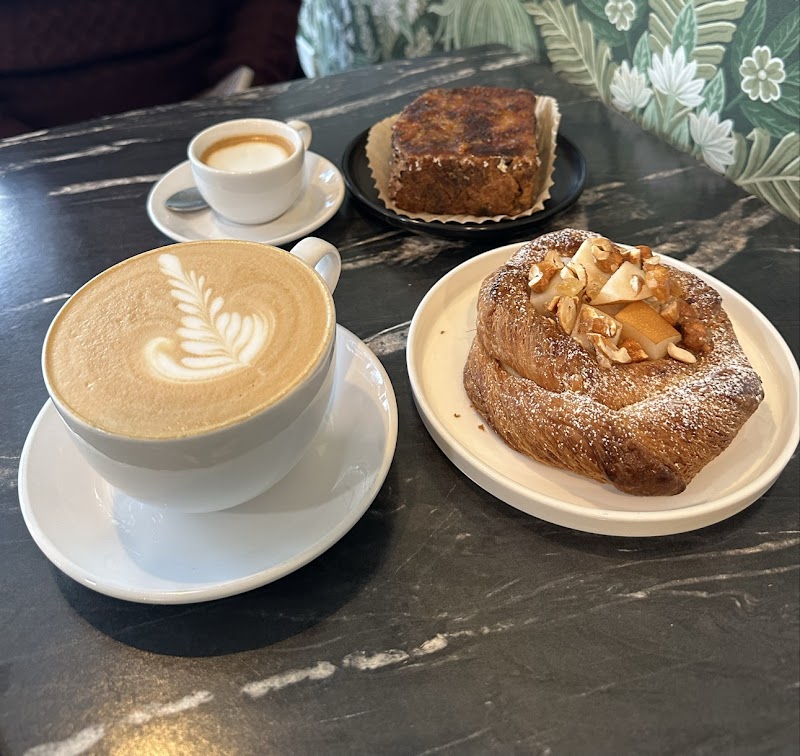 Two Bees Cafe & Patisserie photo 3