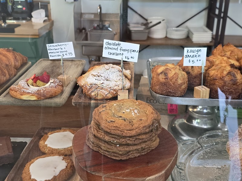 Two Bees Cafe & Patisserie photo 4