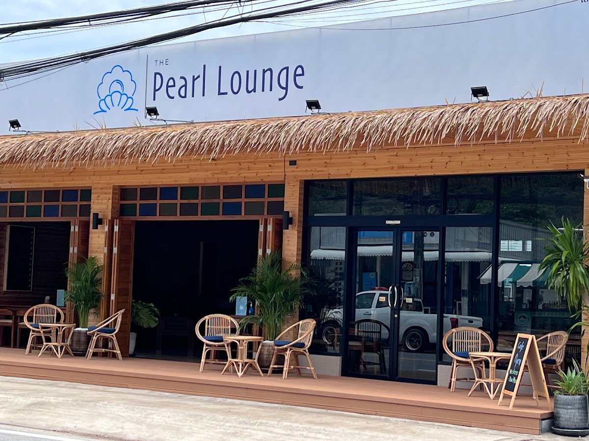 The Pearl Lounge - Main view