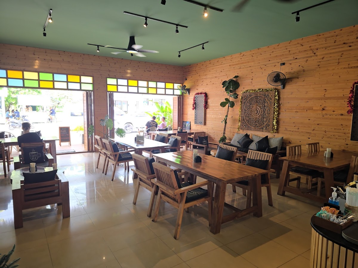 The Pearl Lounge - Photo 4
