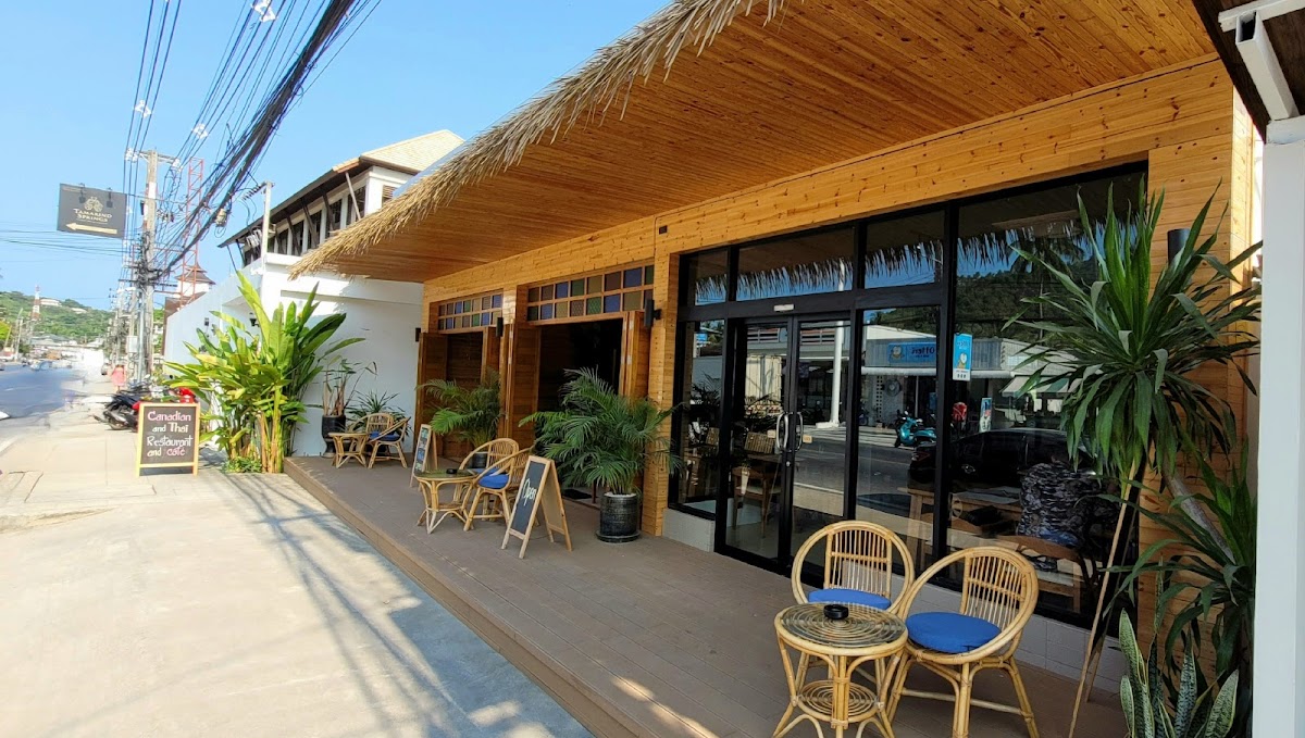 The Pearl Lounge - Photo 5