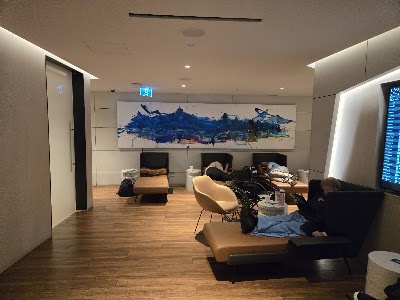 WestJet Elevation Lounge — Google photo 6