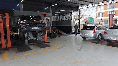 Foto de Rcs Mecânica e Centro Automotivo| Pneus Curitiba | Freio | Geometria | Balanceamento | Suspensão | Oficina