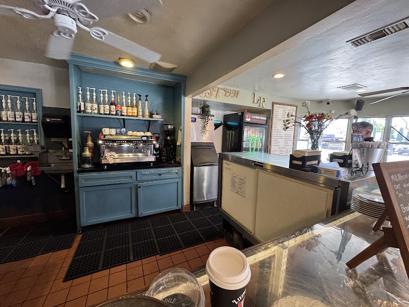 Living Room Coffeehouse - College Area photo 4