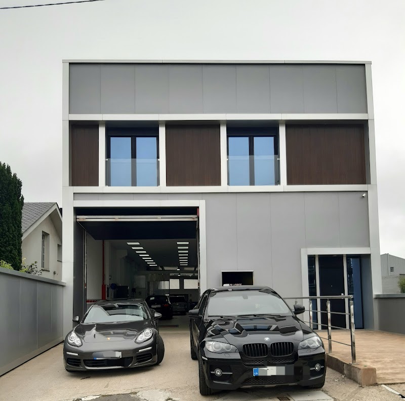 Talleres Paco photo 1