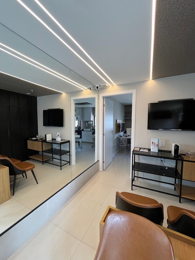 Salvador Dental Studio | Prótese Dentária | Alinhadores Invisíveis | Invisalign | Caminho das Árvores - foto 5