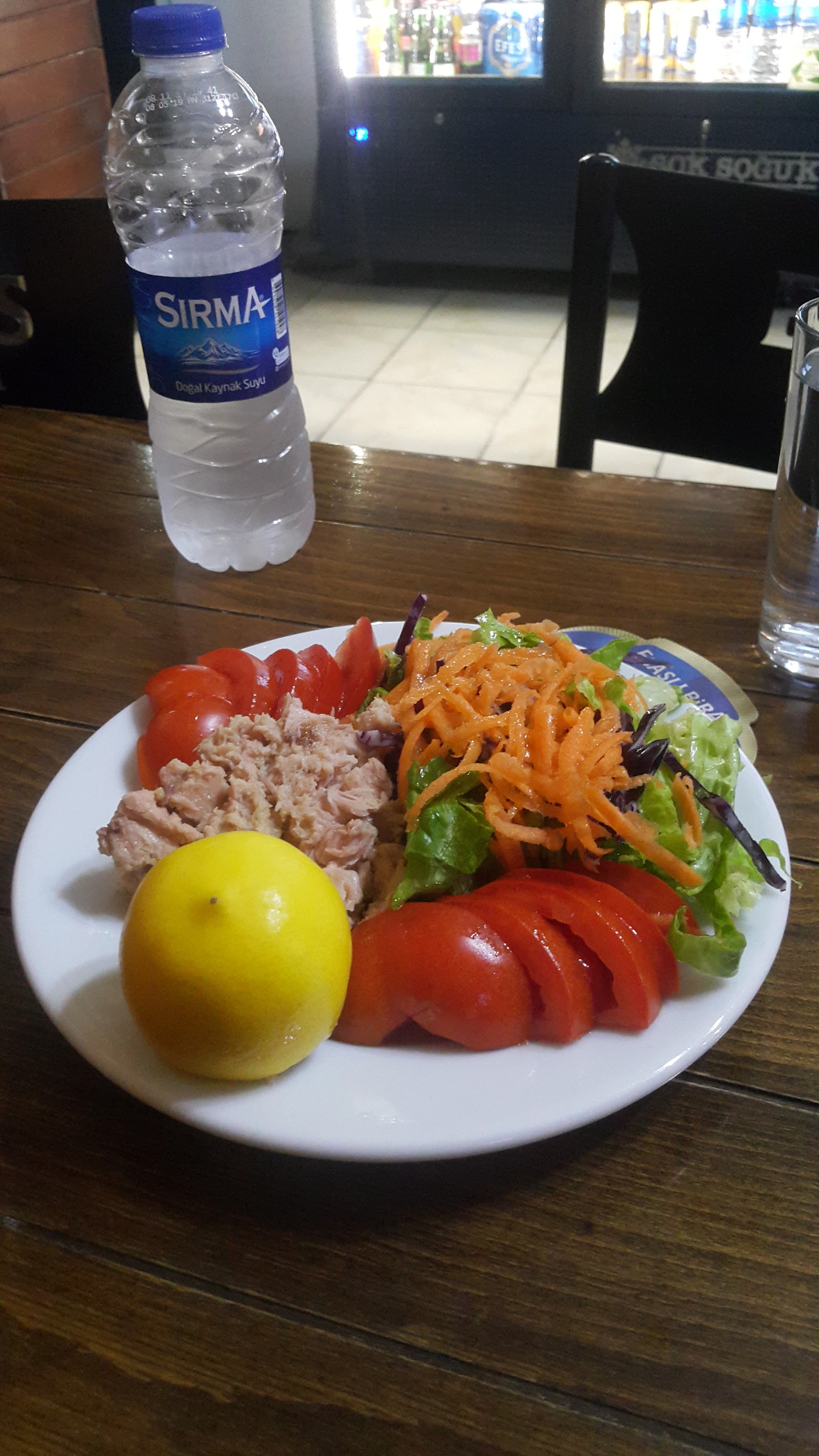 Yolcu Bar mekanı