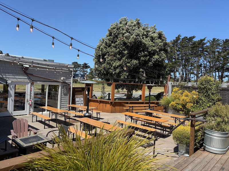 Dog-friendly, live music, and casual vibe