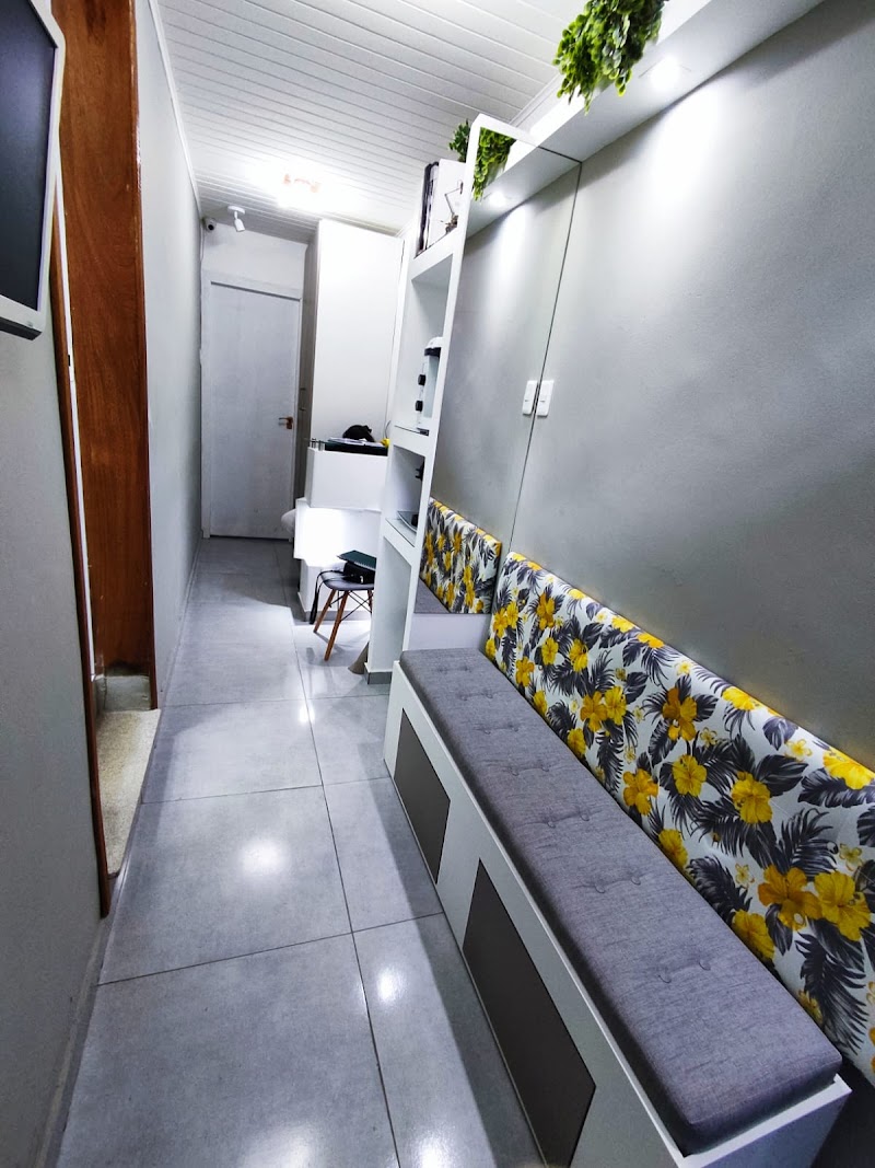 Dentista Drª Ritiele Lourdes- implantes dentários- Clínica Odontológica Hottz Dental Clinc - Nova Friburgo - foto 3