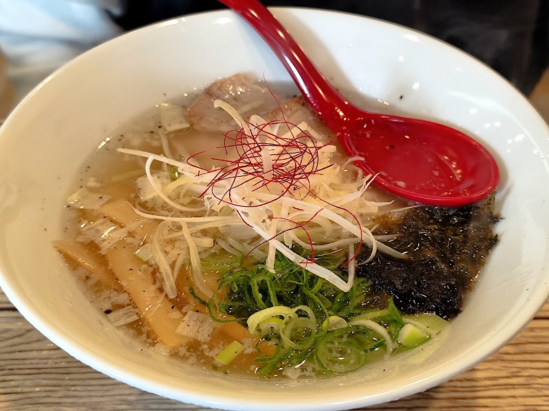 伊吹いりこ醤油らぁ麺 麺屋おおやま 写真5