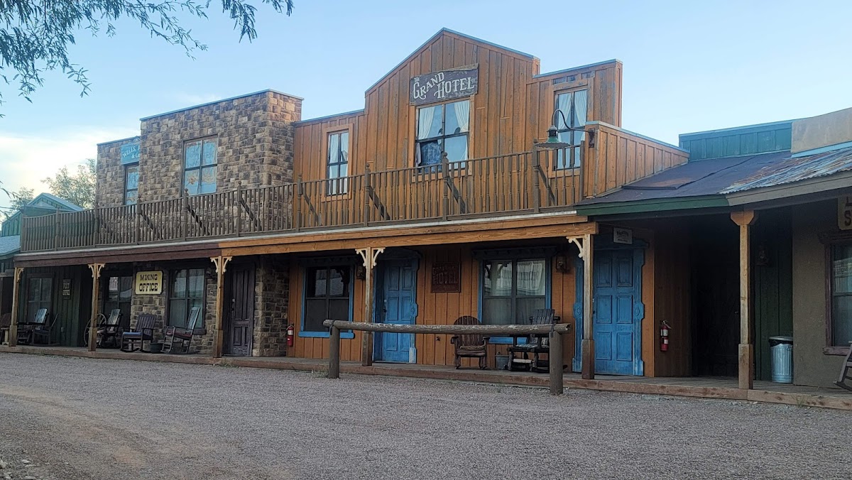 Tombstone Monument Guest Ranch