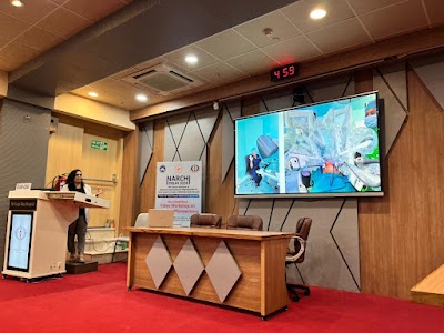Dr. Usha M Kumar-Best Gynaecologist in Delhi, Gynecologist in Max Hospital, Gynae Laparoscopic Surgeon - Image 3