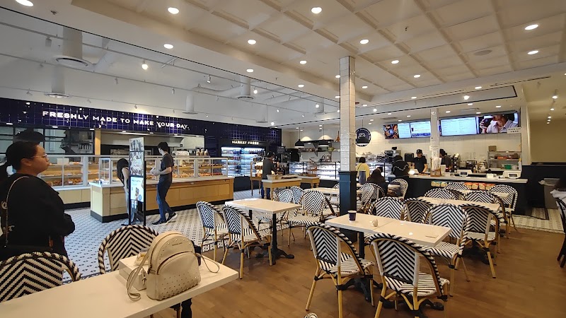 Paris Baguette photo 1