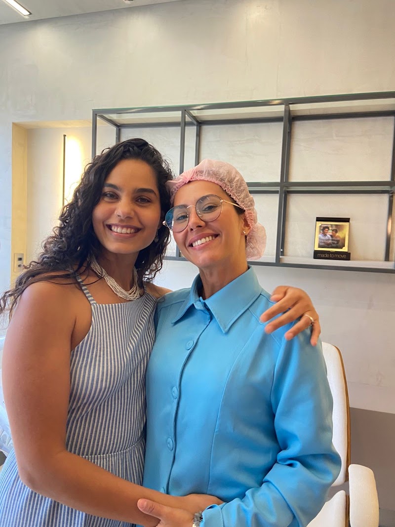 Dra. Mariane Botti - Cirurgiã Dentista