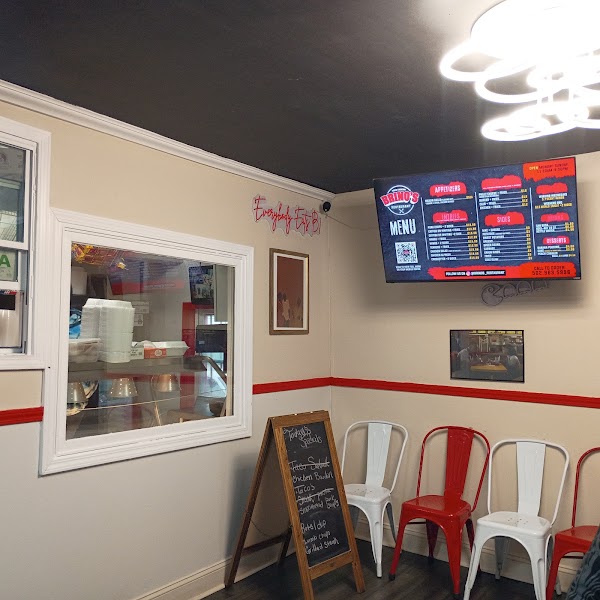 Photo by Damien Lucifer