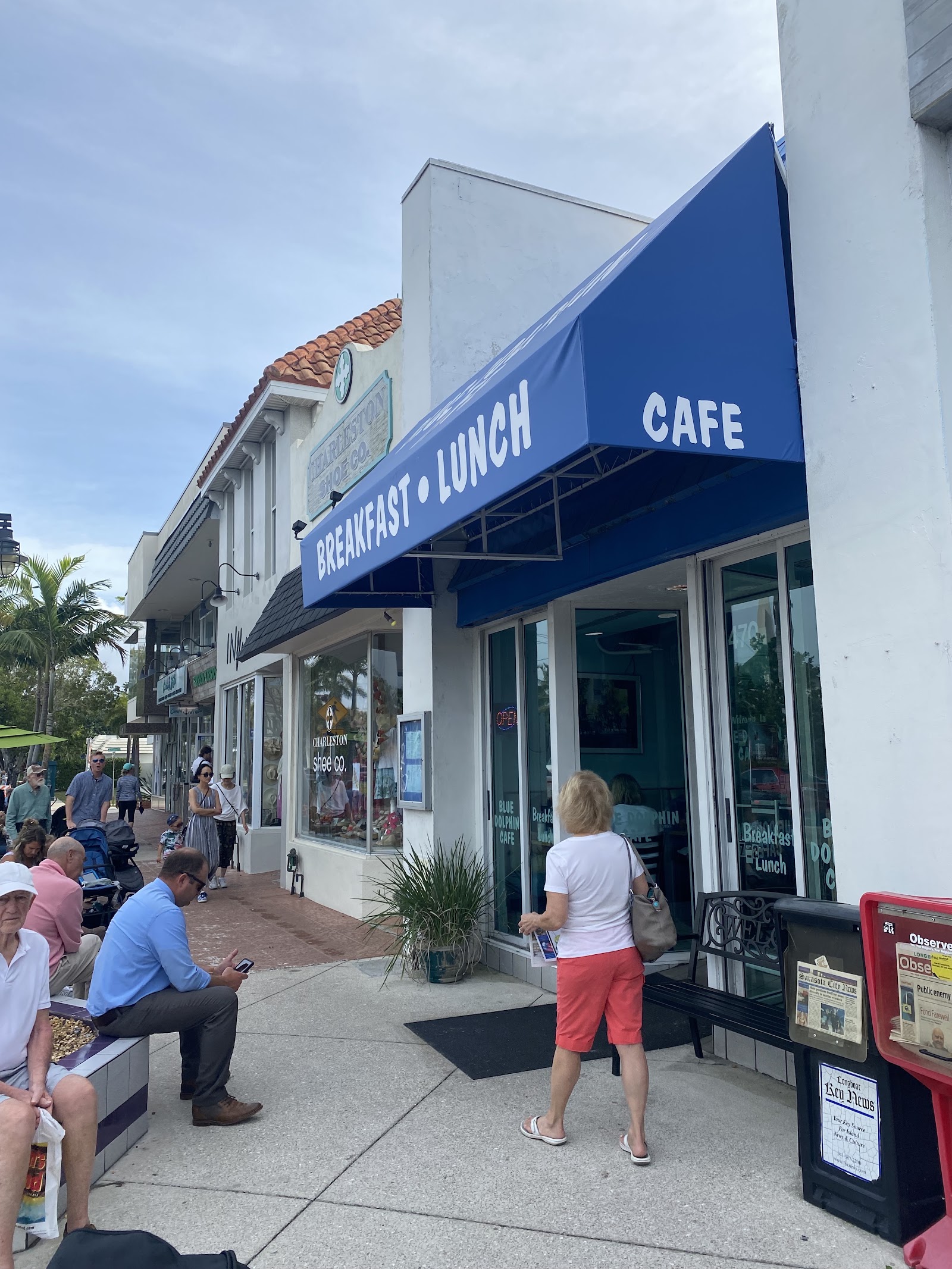 Blue Dolphin Cafe