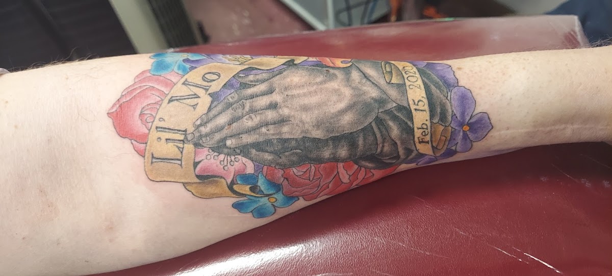 Wolf's Fine Line Tattoos tattoo work — photo 2