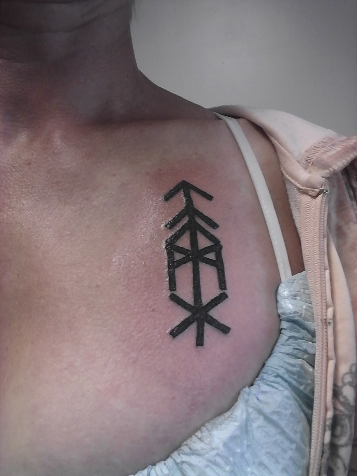 Wolf's Fine Line Tattoos tattoo work — photo 3
