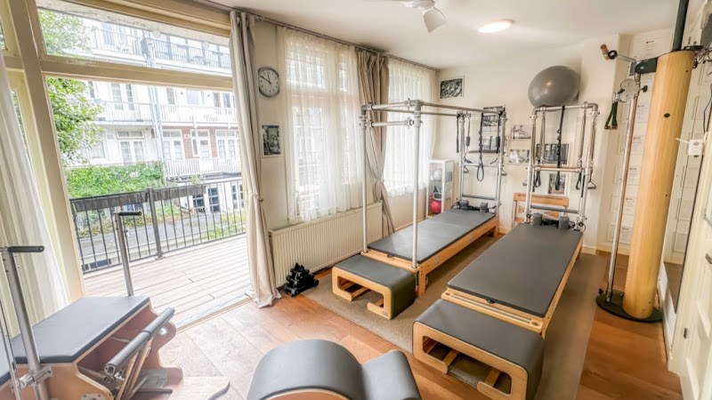 Change with Pilates Studio | BASI Pilates Trainer, PSSE Schroth for Scoliosis, Pre & Post-natal, Pelvic Floor