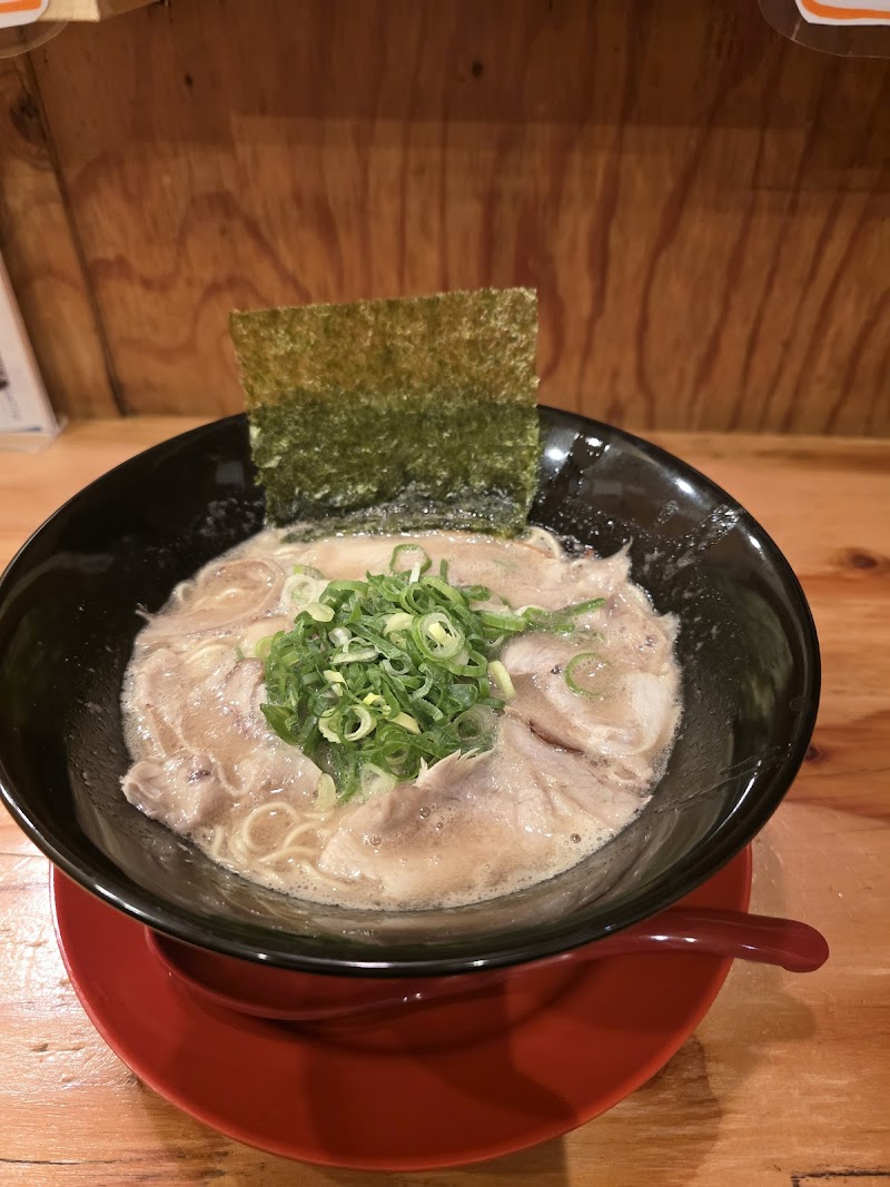さんだとんこつラーメンぶたお 写真2