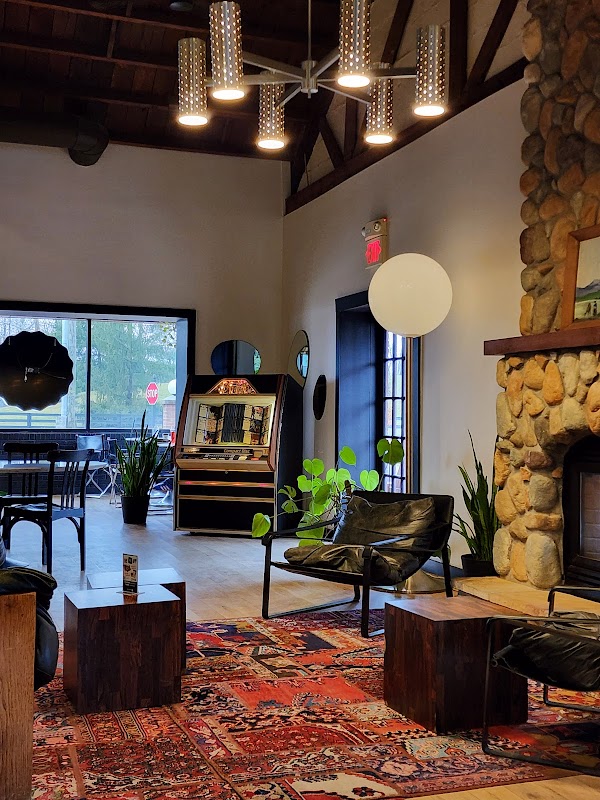 Photo by Wandering On The Road