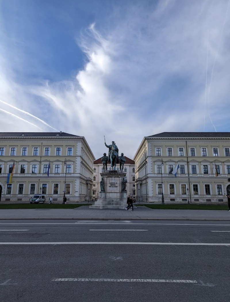 Одеонсплац: что важно знать перед визитом