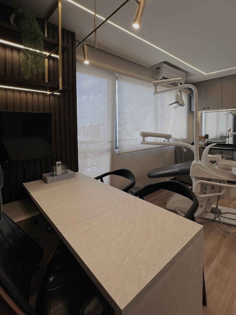 Clara Oliveirah - Estética Oral & Facial - foto 3