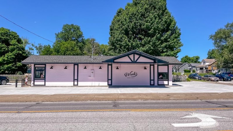 Wink's Drinks photo 3