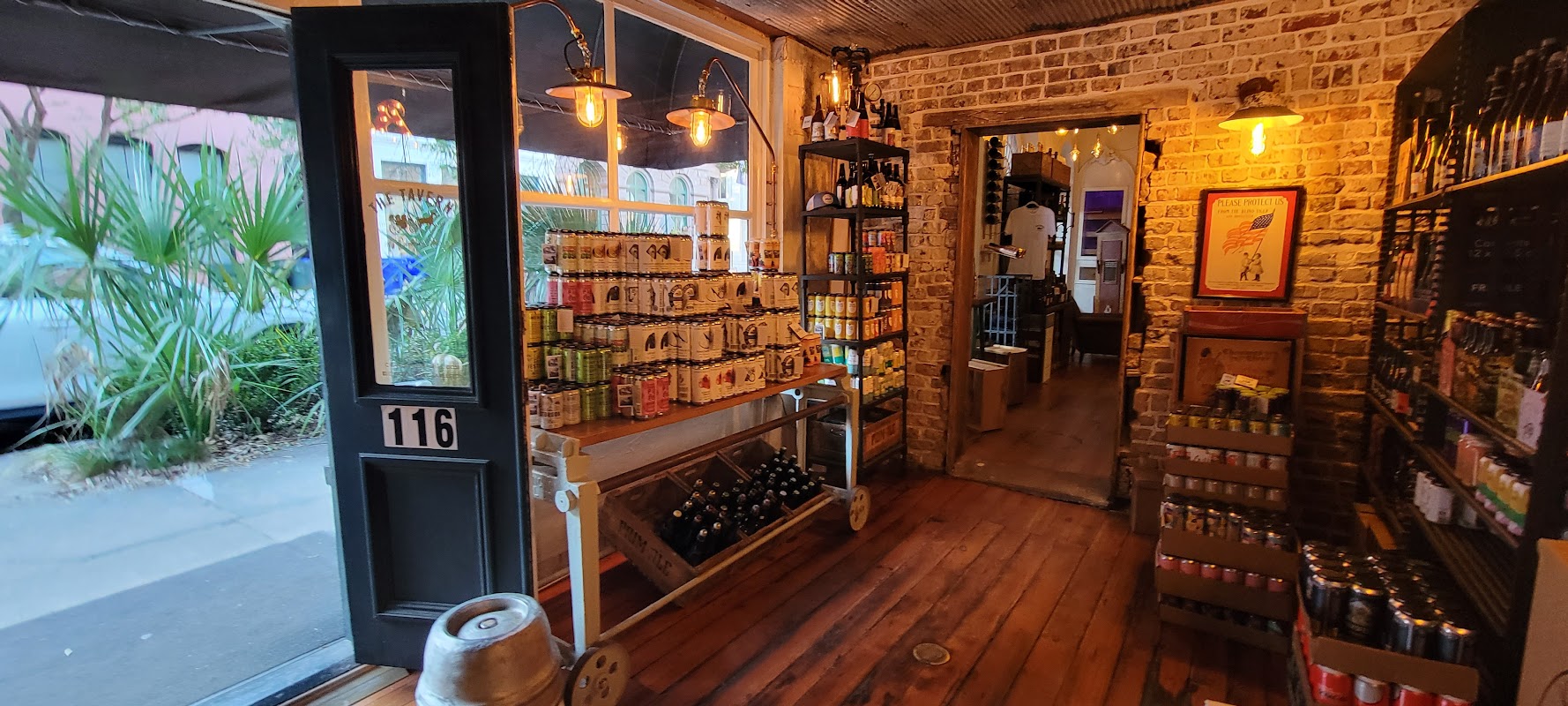 The Tavern at Rainbow Row photo 3