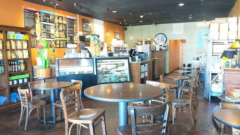 Green Frog Coffee & Grill Dyersburg photo 4