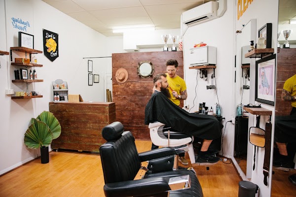 Bosuns Barbershop photo 2