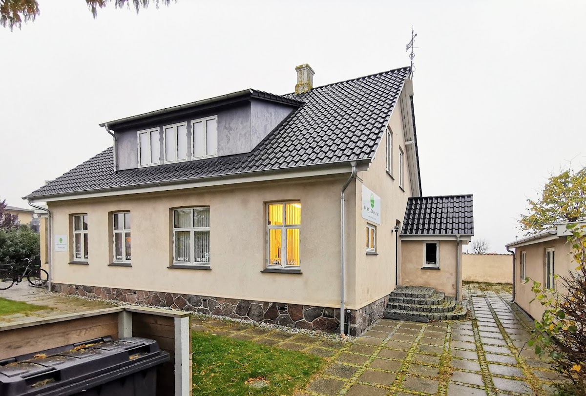 Tandlægehuset Praksis 24 Hornbæk ApS - tandlægeklinik i Hornbæk