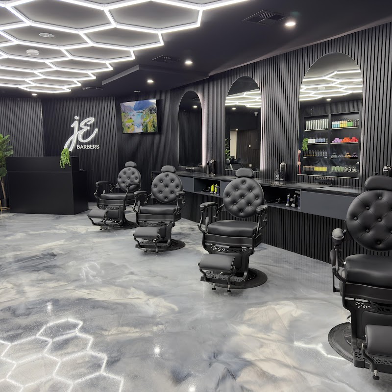 JE BARBERS photo 1