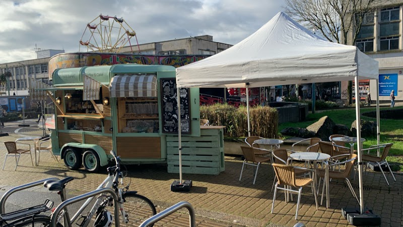 Fancy Pants Cakes & Bakes Trailer