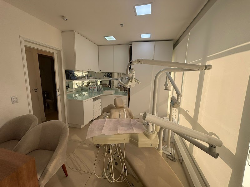 Dra Marcielle Peters | Dentista em Porto Alegre - foto 2