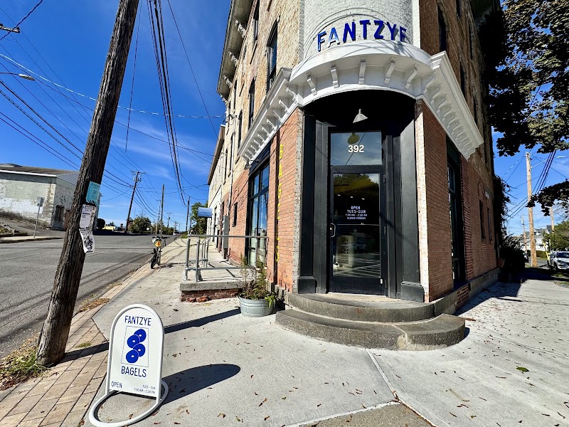 Fantzye Bagels photo 4