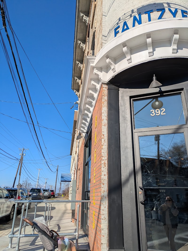 Fantzye Bagels photo 1
